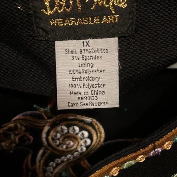 Bob Mackie, wearable art elephant, jacket 1X. Beautiful details, gold buttons, - Picture 13 of 14